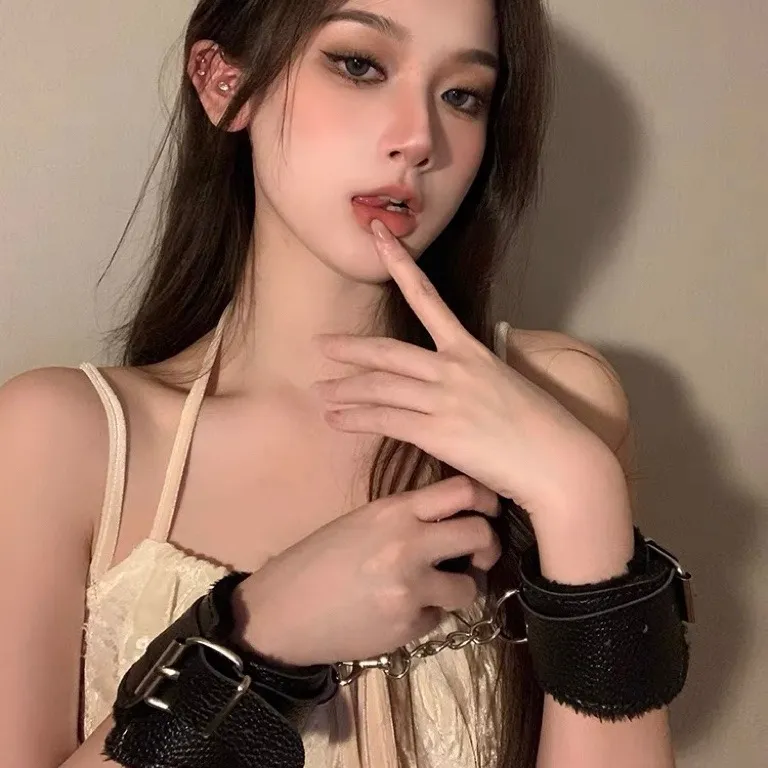 PU Leather Restraint Hand/Wrist Cuffs - Image 16