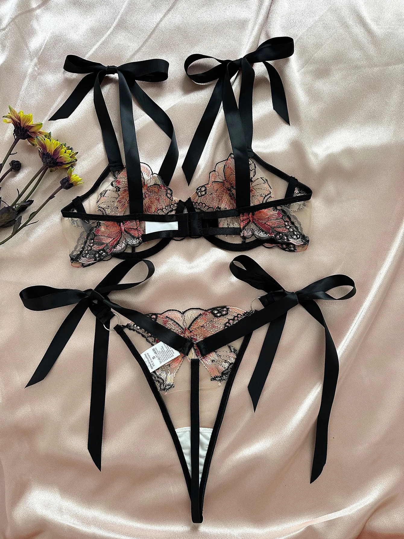 Butterfly Women Bra & Underwear - Image 3